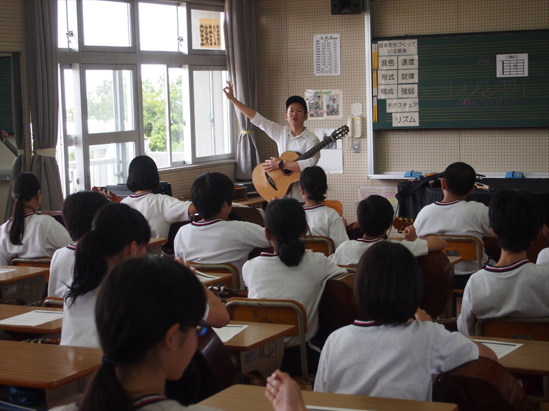 湖東中学校授業風景